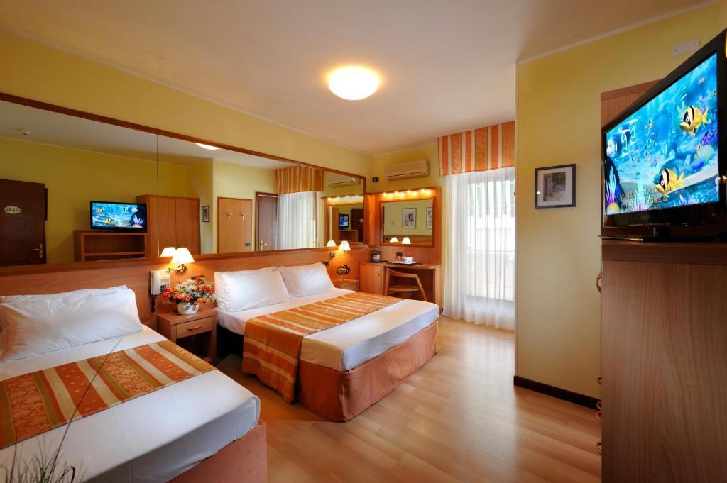 Hotel Al Prater Lignano Sabbiadoro Cameră foto
